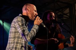 Vanupié, Concert