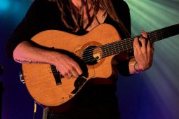 Vanupié, Concert