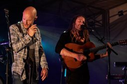 Vanupié, Concert
