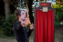 Cie Bruitquicourt, Spectacle