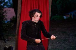Cie Bruitquicourt, Spectacle