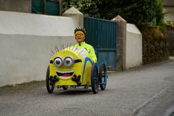 Voiture à pédales, Mignon