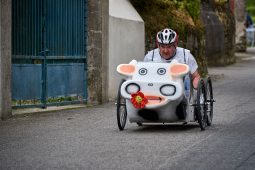 Voiture à pédales, Vache