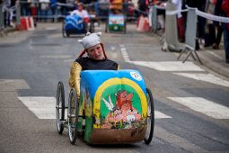 Voiture à pédales, Course, Astérix, Baleine, Scoubidou