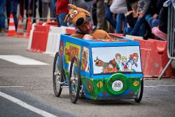 Voiture à pédales, Scoubidou