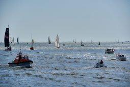 Débord de Loire, Evenement, Bateau