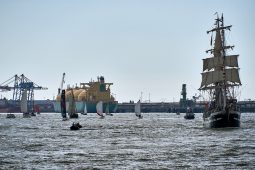 Débord de Loire, Evenement, Bateau, Lng Adamawa