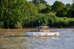 Débord de Loire, Evenement, Bateau