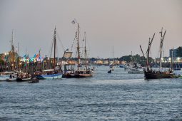 Débord de Loire, Evenement, Bateau