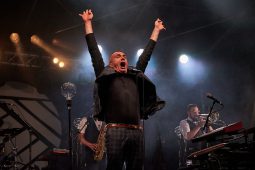 Concert, Electro Deluxe