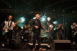 Concert, Electro Deluxe