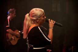 Concert, Jive Me