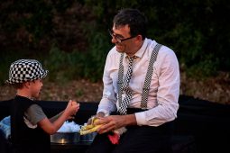Lolo Cousin, Spectacle