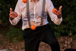 Lolo Cousin, Spectacle