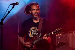 Anthony Johnson & Positive Roots Band, Concert