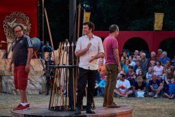Cie Annibal et ses éléphants, Spectacle