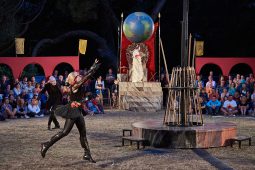 Cie Annibal et ses éléphants, Spectacle