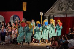 Cie Annibal et ses éléphants, Spectacle