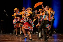 Folklore, Qhaswa et Acodanza, Spectacle, Pérou
