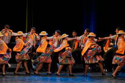 Folklore, Qhaswa et Acodanza, Spectacle, Pérou