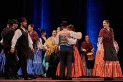 Folklore, Galice, Son d'Aqui, Spectacle
