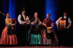 Folklore, Galice, Son d'Aqui, Spectacle