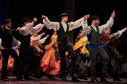 Folklore, Galice, Son d'Aqui, Spectacle