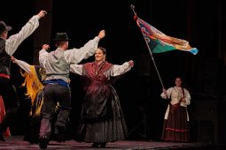 Folklore, Galice, Son d'Aqui, Spectacle