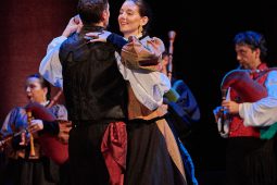Folklore, Galice, Son d'Aqui, Spectacle