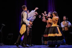 Folklore, Galice, Son d'Aqui, Spectacle