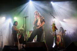 Concert, Voyou