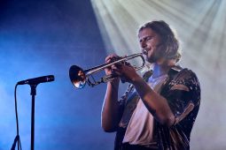 Concert, Voyou