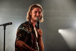 Concert, Voyou