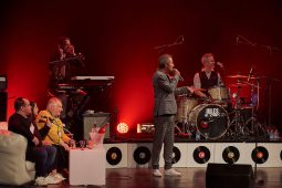 Concert, Jules Box