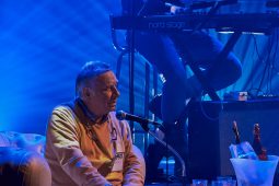 Concert, Jules Box