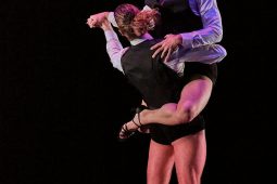 Spectacle, Tutu