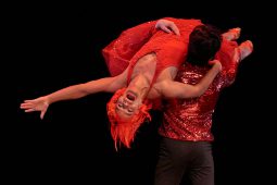 Spectacle, Tutu
