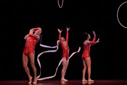 Spectacle, Tutu