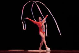 Spectacle, Tutu