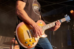 Beach and Roll, Concert