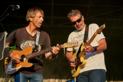 Beach and Roll, Concert