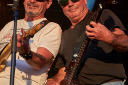 Beach and Roll, Concert