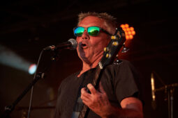 Beach and Roll, Concert