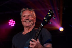 Beach and Roll, Concert