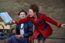Cie Bruitquicourt, Spectacle