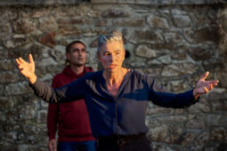 Collectif Jamais trop d'art, Spectacle