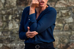 Collectif Jamais trop d'art, Spectacle