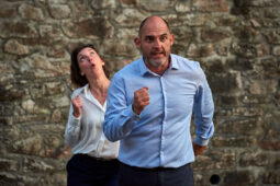 Collectif Jamais trop d'art, Spectacle