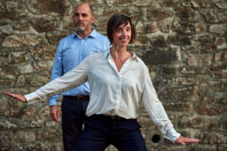 Collectif Jamais trop d'art, Spectacle