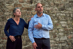 Collectif Jamais trop d'art, Spectacle